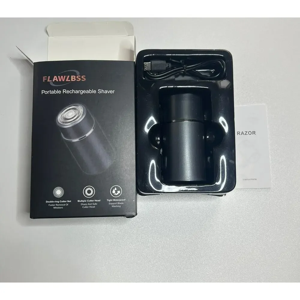FLAWLBSS PORTABLE UNISEX RECHARGABLE SHAVER NIB